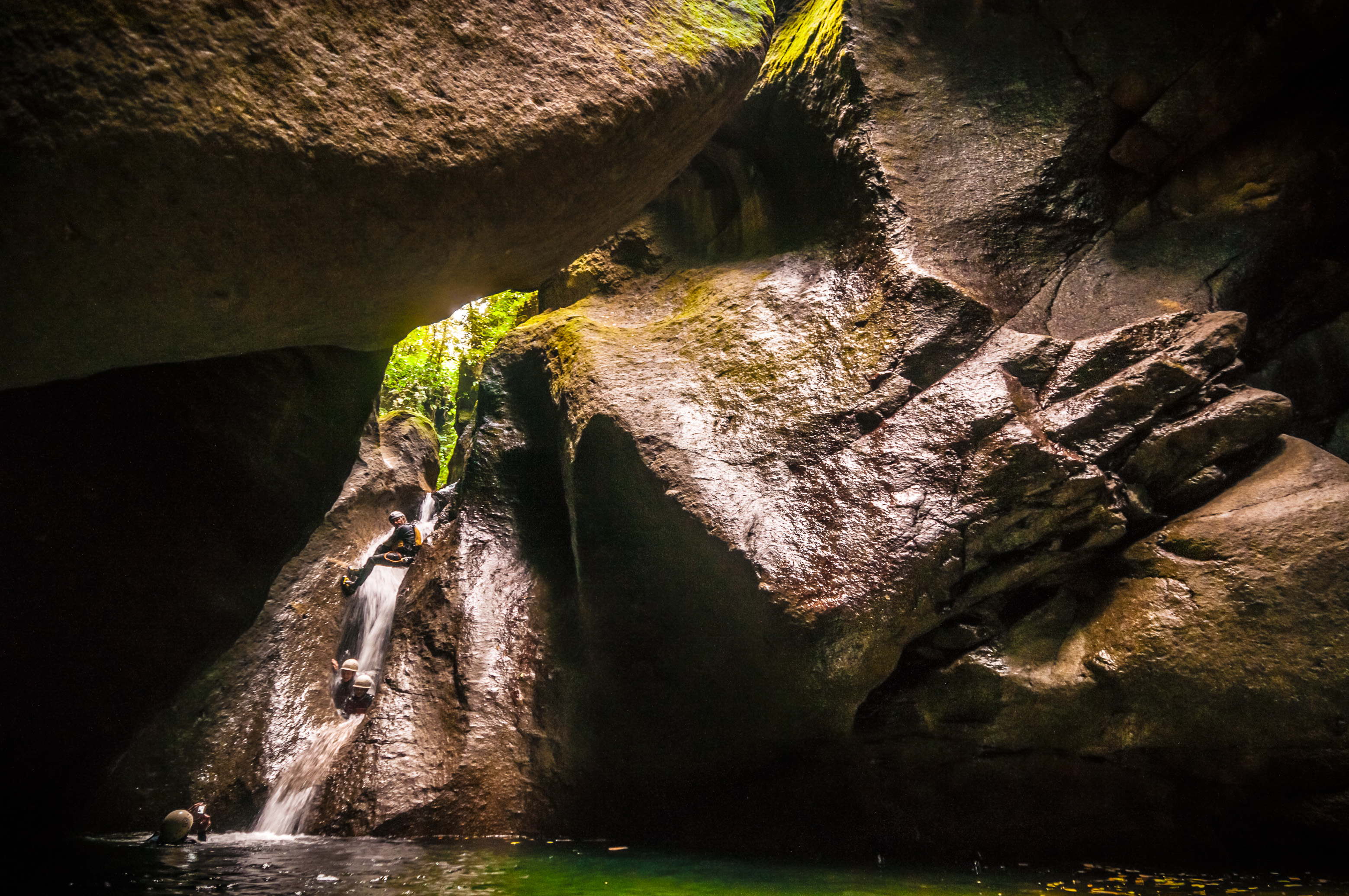 Amérique centrale, Caraïbes, Petites Antilles, île de La Dominique, canyoning sur la rivière Roseau // Central America, Caribbean, Lesser Antilles, Dominica island, canyoning on the Roseau River